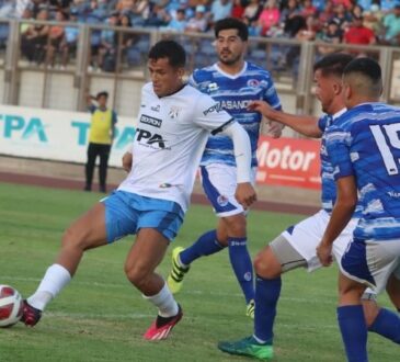 Arica ganó 5 a 0: Rodrigo Auzmendi jugó babyfútbol con sus 4 goles
