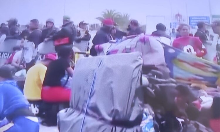 Graves incidentes en Línea de la Concordia por bloqueo de migrantes