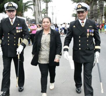 Gobernadora Regional subrogante presidió ceremonia a las Glorias Navales