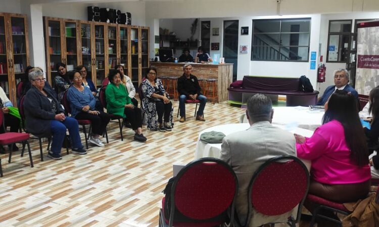 Escritor Luis Seguel lanzó su séptima novela