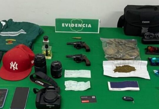 Tercer implicado en robo a mano armada cayó cuando ofrecía botín en redes sociales