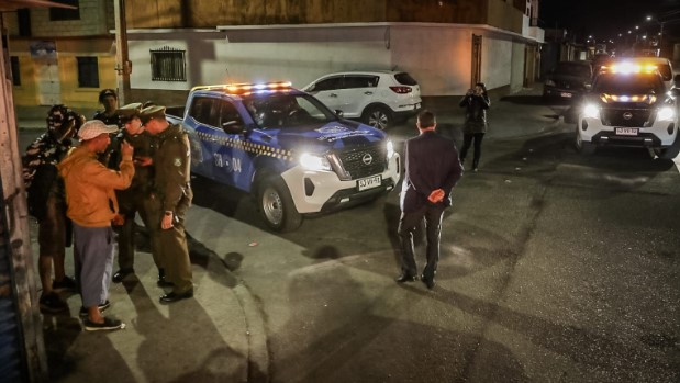 Carabineros junto a Seguridad Humana de la IMA le dan duro al delito en las poblaciones