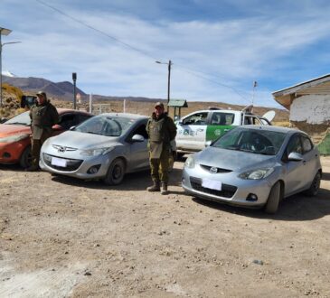En Guallatire caen ladrones con tres autos Madza Demio a punto de pasar a Bolivia