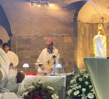 Reinauguran Gruta de la Virgen de Lourdes en Parroquia Sagrada Familia