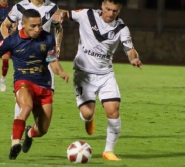 Agónico penal a los 96 minutos amargó la noche a San Marcos y a su hinchada