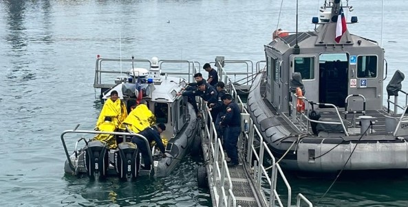 La “Mar Mediterráneo” cargada de anchovetas naufragó y sus 8 tripulantes rescatados ilesos