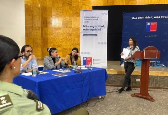 Abordaron violencia contra la mujer en Arica y Parinacota