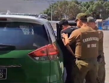 En Cuya Carabineros evitó salida de vehículos robados en Arica y hay 4 detenidos