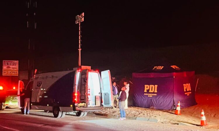 PDI investiga homicidio en avenida Capitán Avalos: Víctima estaba amarrada de pies y manos