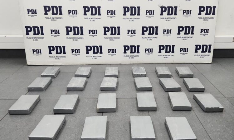 PDI Arica detuvo a imputado que intentó traficar  más de 46 mil dosis de cocaína
