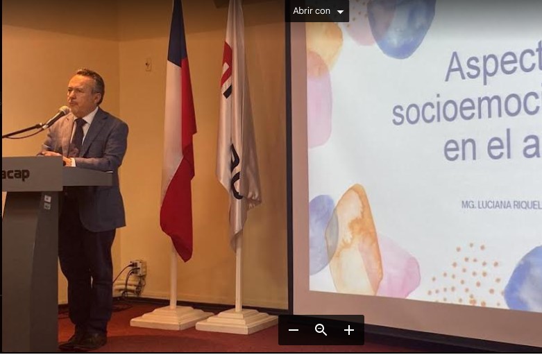 Orientadores y profesores participan en dinámica socioemocional post pandemia en INACAP