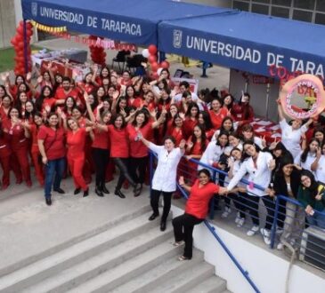 Estudiantes de obstetricia de la UTA celebraron el Día de la Matrona con feria educativa