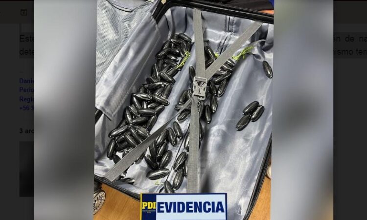 Presa extranjera que no se tragó 118 ovoides con cocaína y los llevaba en el bolso de mano