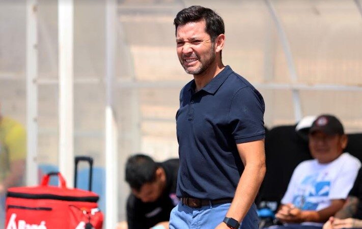 Entrenador Francisco Arrué renunció a San Marcos de Arica