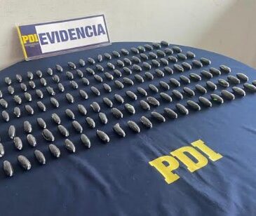 Mujer se subía al avión con 4.600 dosis de coca en su estómago