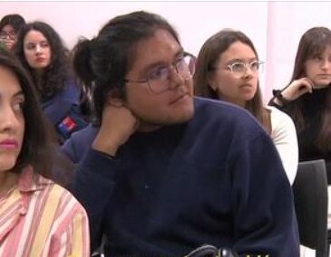 Alumnos de Medicina se capacitan en los efectos del zancudo Aedes Aegypti 