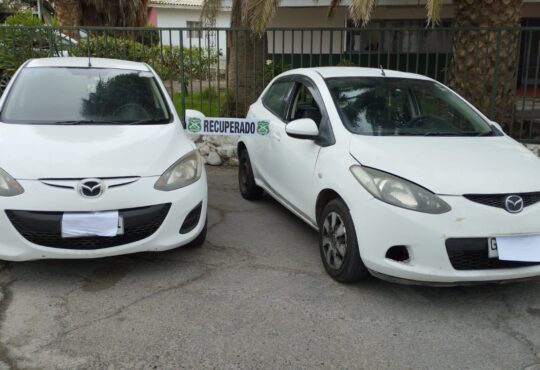 Extranjeros capturados en Poconchile con dos Mazda Demio robados en la madrugada