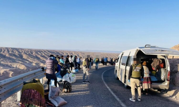Hasta indocumentados chinos traficaban coyotes desde Bolivia