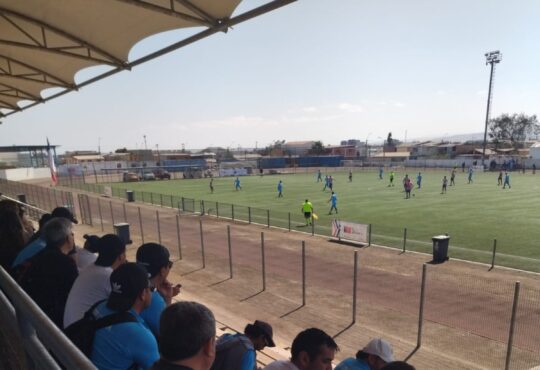 Con espectaculares goleadas sigue la liguilla de los Viejos Cracks