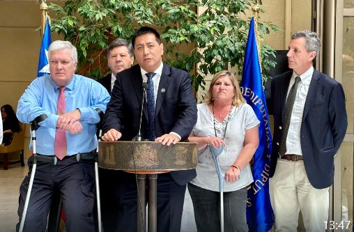 Diputado Enrique Lee anunció voto en contra de la Propuesta Constitucional