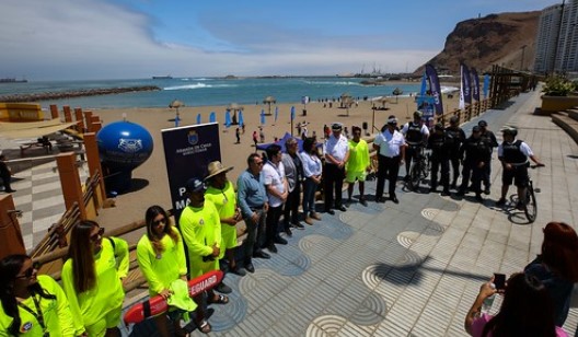 Arica es la primera ciudad en Chile con temporada de playas