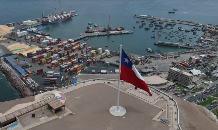 Puerto de Arica aumentó en 18 por ciento la transferencia de carga