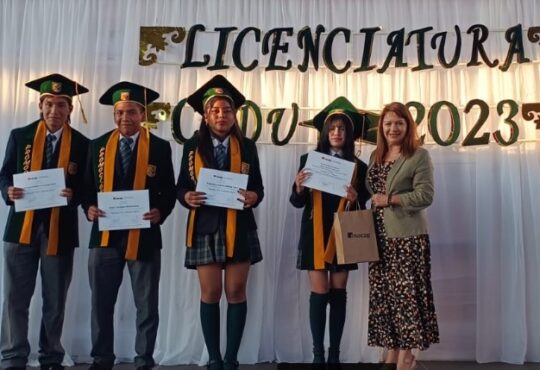 Licenciados de Colegio Leonardo Da  Vinci destacan en concursos de Inacap