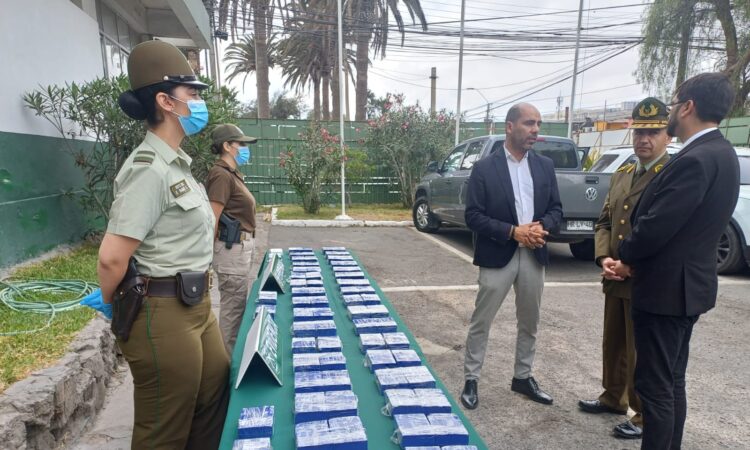 Cuya infranqueable: Pasajeros dominicanos intentaron pasar 41 kilos de coca en sus maletas