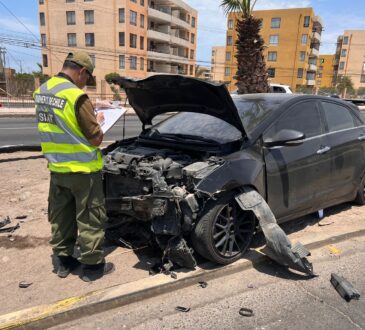 En riesgo vital conductor tras choque en avenida Santiago Arata con Amador Negme