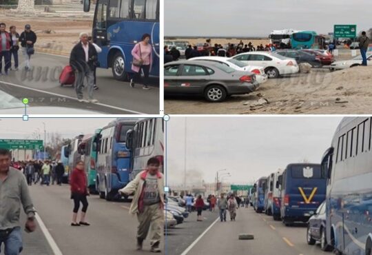 Colectivos y buses peruanos bloquearon este miércoles la frontera