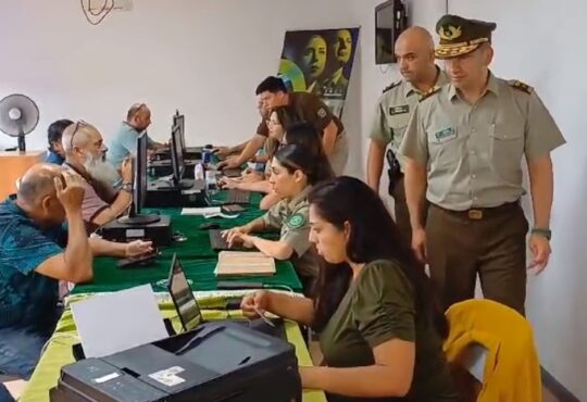 Carabineros confirma jornada cívica ejemplar: Solo 2 denunciados por negarse a ejercer como vocales