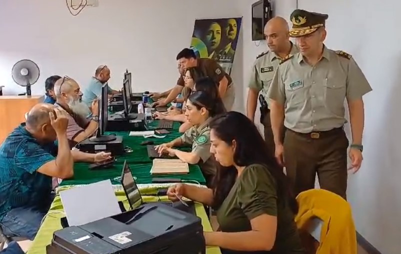 Carabineros confirma jornada cívica ejemplar: Solo 2 denunciados por negarse a ejercer como vocales