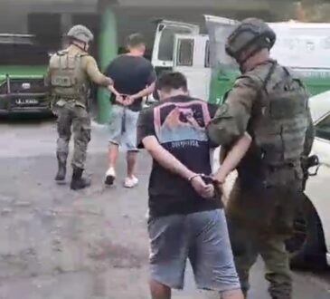 Patrullaje de Carabineros detuvo a dos sujetos armados y con nutrido prontuario