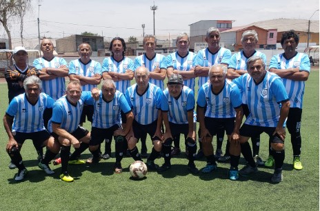 Magisterio superó ausencia de arquero y levantó la Copa Viejos Cracks en estadio Canadela