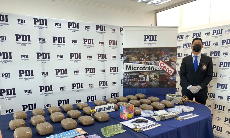 Demoledor golpe de la Fiscalía y PDI a cinco puntos de ventas de drogas en barrios de Arica