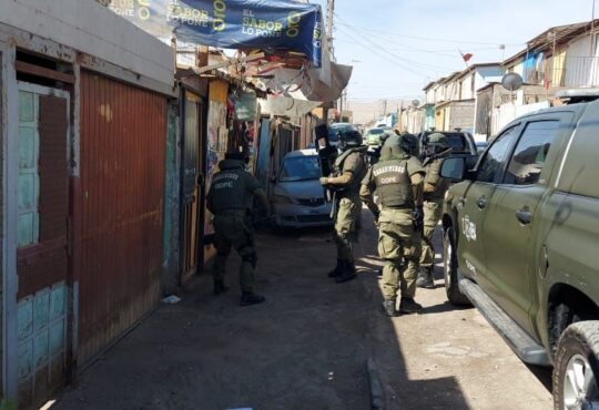 Cayó banda que robaba autos Mazda Demio y los  trasladaban a Bolivia