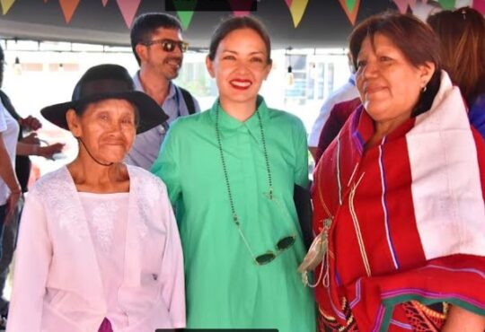 Ministra de las Culturas le dio el vamos al Carnaval Andino Con la Fuerza del Sol