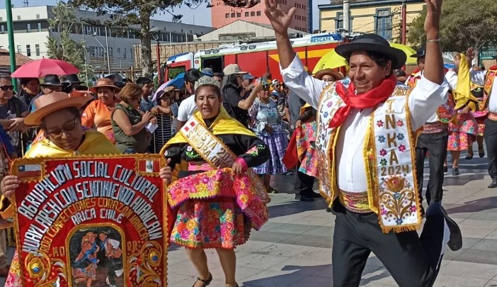 Frente a la Catedral fue el lanzamiento oficial del Carnaval con la Fuerza del Sol