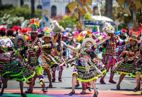 ¡Jallalla hermanos!: Partida como Dios manda del Carnaval “Con la Fuerza del Sol”