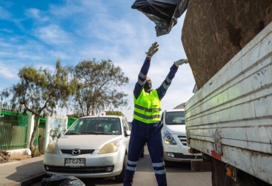 Paro de trabajadores de recolección de basura provoca graves problemas en la ciudad