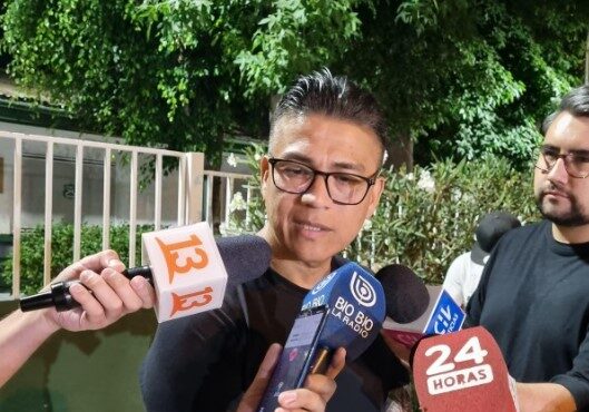 Américo: “Mi gente sufrimos un portonazo terrible con mi familia. Esto no puede seguir en Chile”