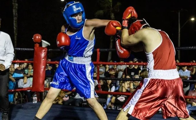Nos estaba faltando el Festival de Boxeo para ir cerrando las vacaciones