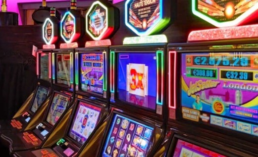 Municipalidad retiró 52 máquinas tragamonedas en el Paseo 21 de Mayo