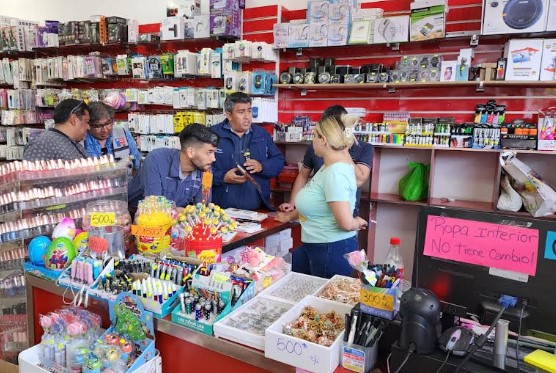 Seremi de Salud refuerza fiscalizaciones de útiles escolares para seguro retorno a clases