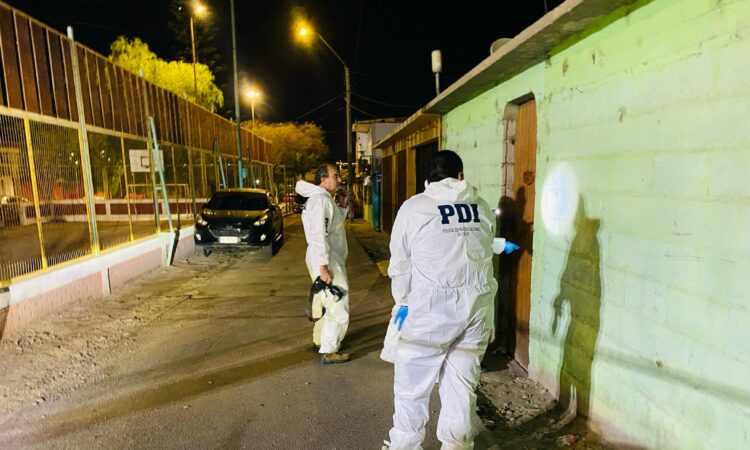 PDI Arica investiga homicidio con arma de fuego en calle Rodrigo de Araya