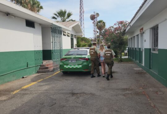 Justicia tarda pero llega: Carabineros capturó a mujer que participó en violento robo