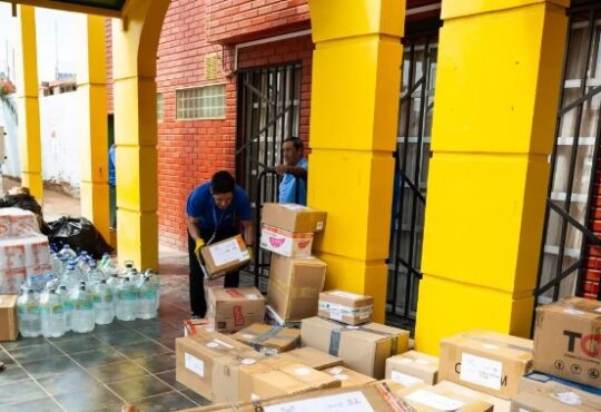 Arica solidaria: Municipio canaliza ayuda para la zona de catástrofe