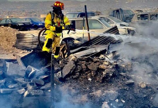 Ardió  taller mecánico en sector de Cerro Chuño