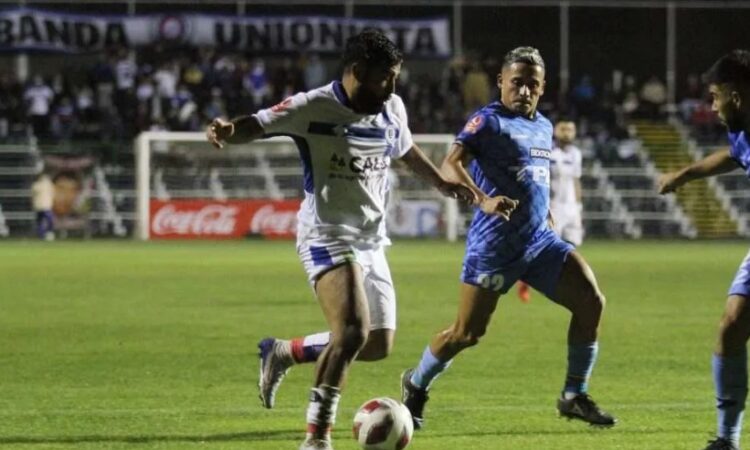 Desastre en el Carlos Dittborn: San  Marcos cayó por 3-4 ante Santa Cruz