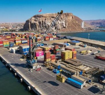 Terminal Puerto Arica fue abastecido en un 88 % por energías renovables